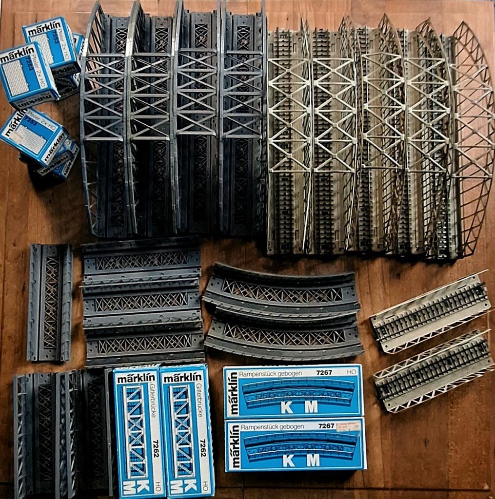 Marklin ho M rails en bruggen, Ophalen of Verzenden, Rails