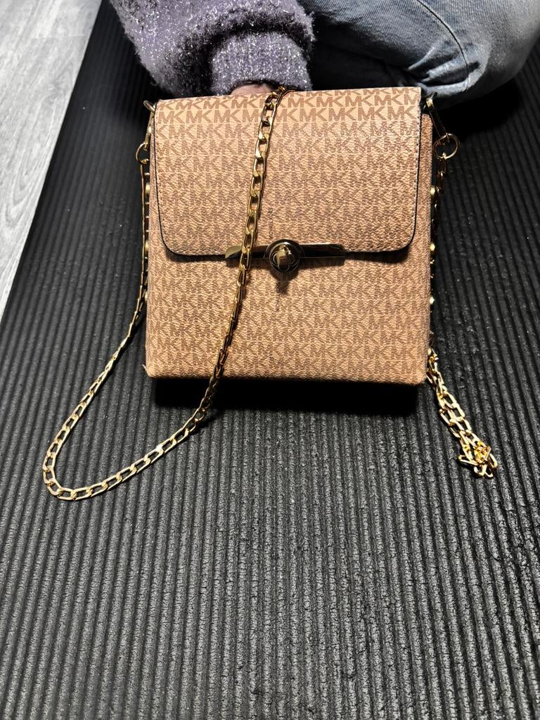 Handtas, Handtassen en Accessoires, Tassen | Damestassen, Ophalen, Zo goed als nieuw, Roze, Handtas