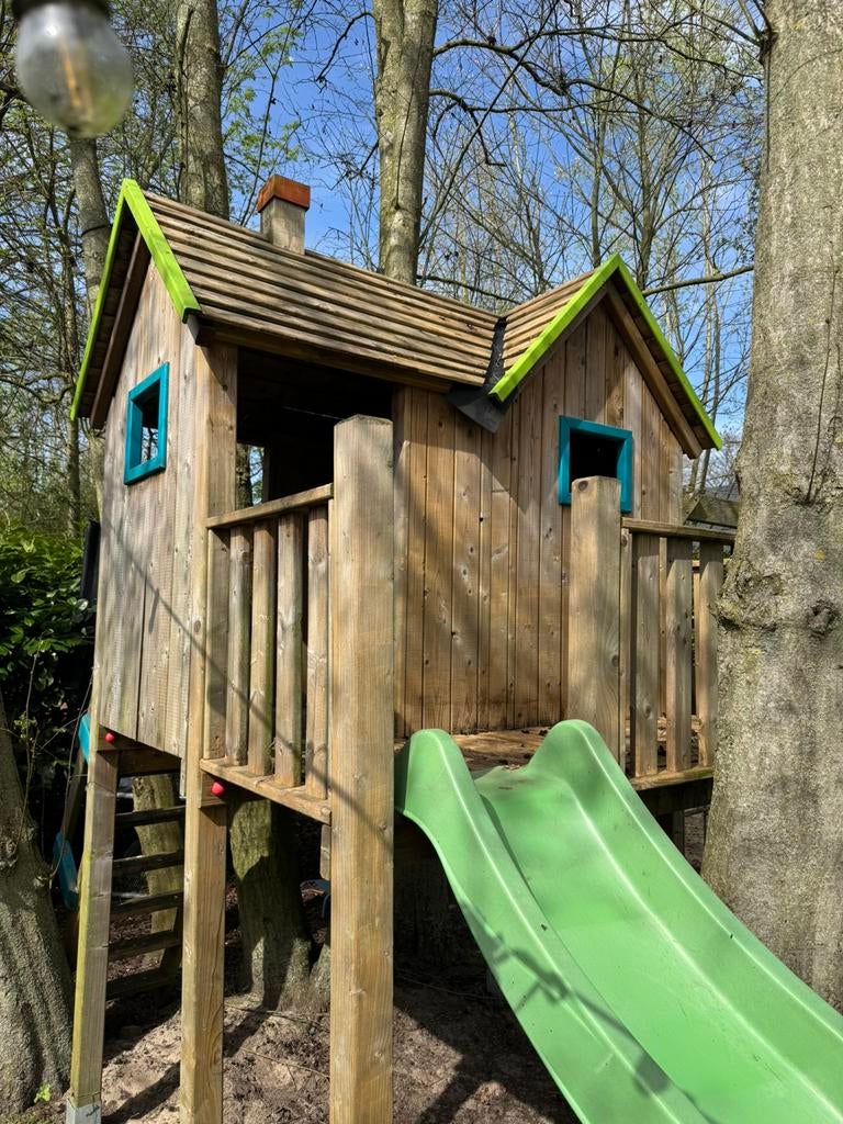Speelhuis met glijbaan, Kinderen en Baby's, Speelgoed | Buiten | Speeltoestellen, Ophalen, Gebruikt, Glijbaan