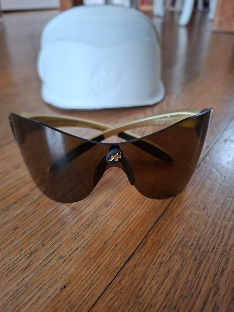 Lunettes de vélo Assos Zegho G2 Gold, Vélos & Vélomoteurs, Envoi