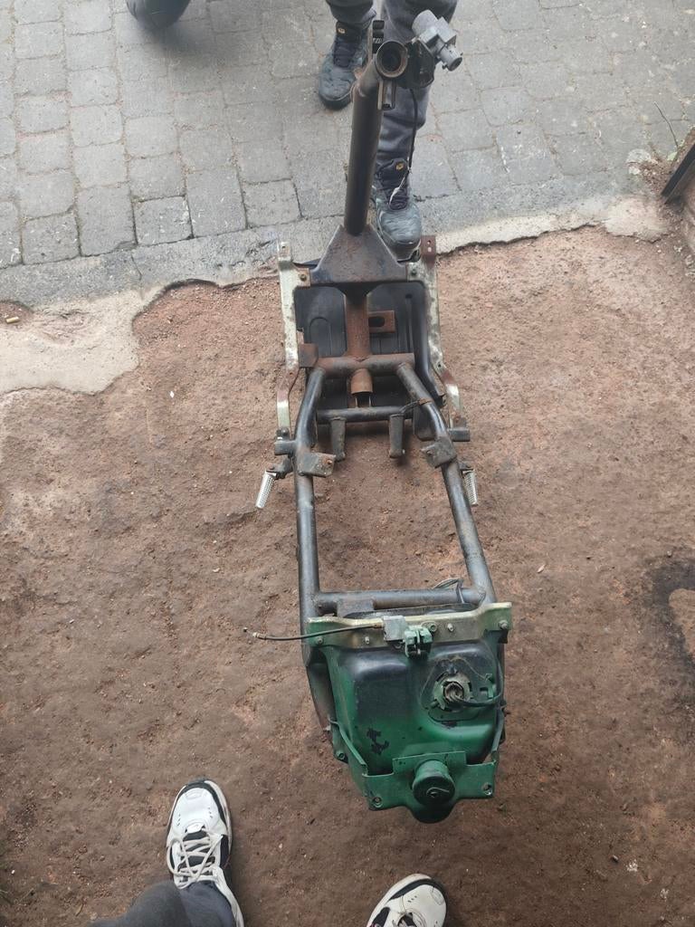 Cadre peugeot vclic classe a, Enlèvement