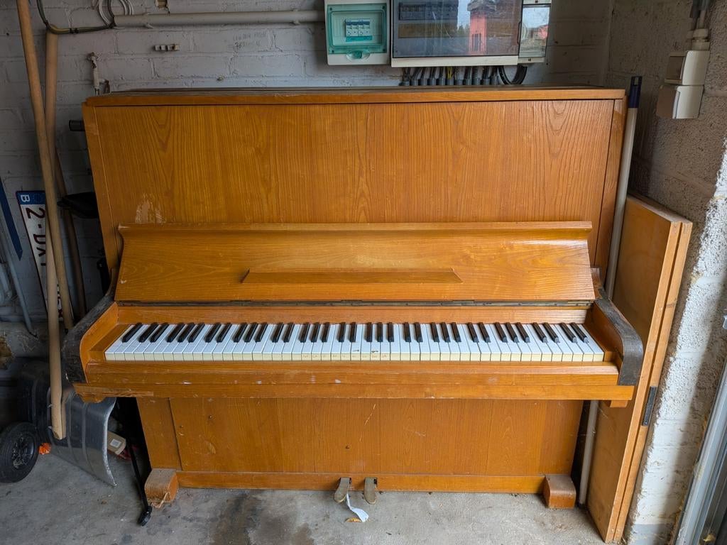 Piano droit à donner., Musique & Instruments, Pianos, Enlèvement