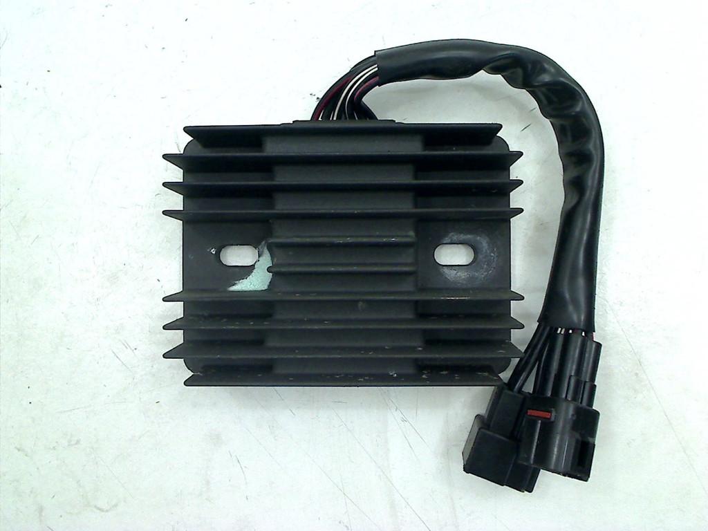 REGULATEUR DE TENSION GSF 650 Bandit 2009-2012 (GSF650), Motos, Dhr. S. di Majo, Utilisé, Info@cama-motorparts.nl, P.J. Troelstraweg 8 8
3144 CX  MAASSLUIS, NL