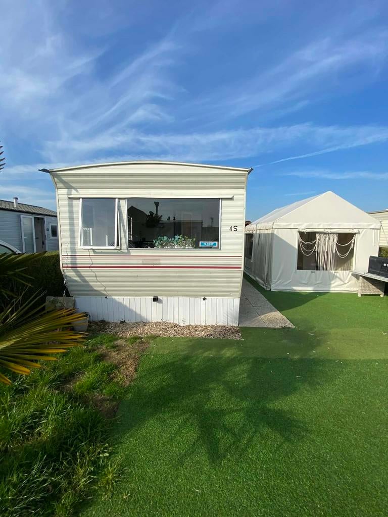 Instapklare caravan..In jabbeke op het klein strand, Caravans en Kamperen, Particulier, Overige, Tot en met 2