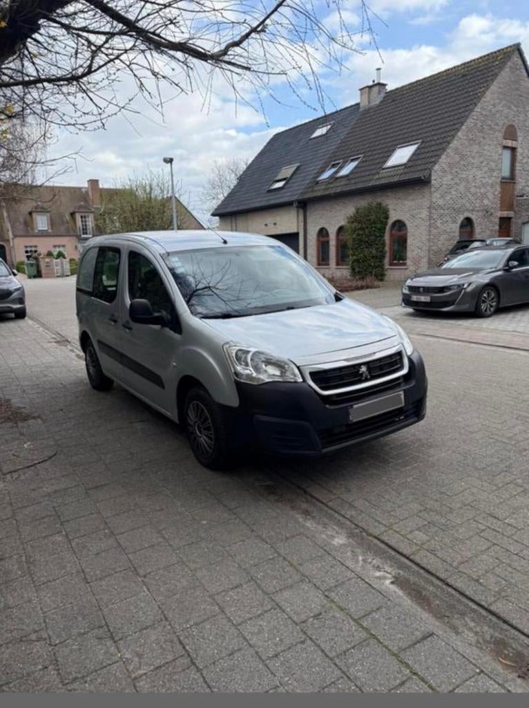 Peugot partner 1.6 hdi 2016, Auto's, Bluetooth, Euro 6, Particulier, Te koop