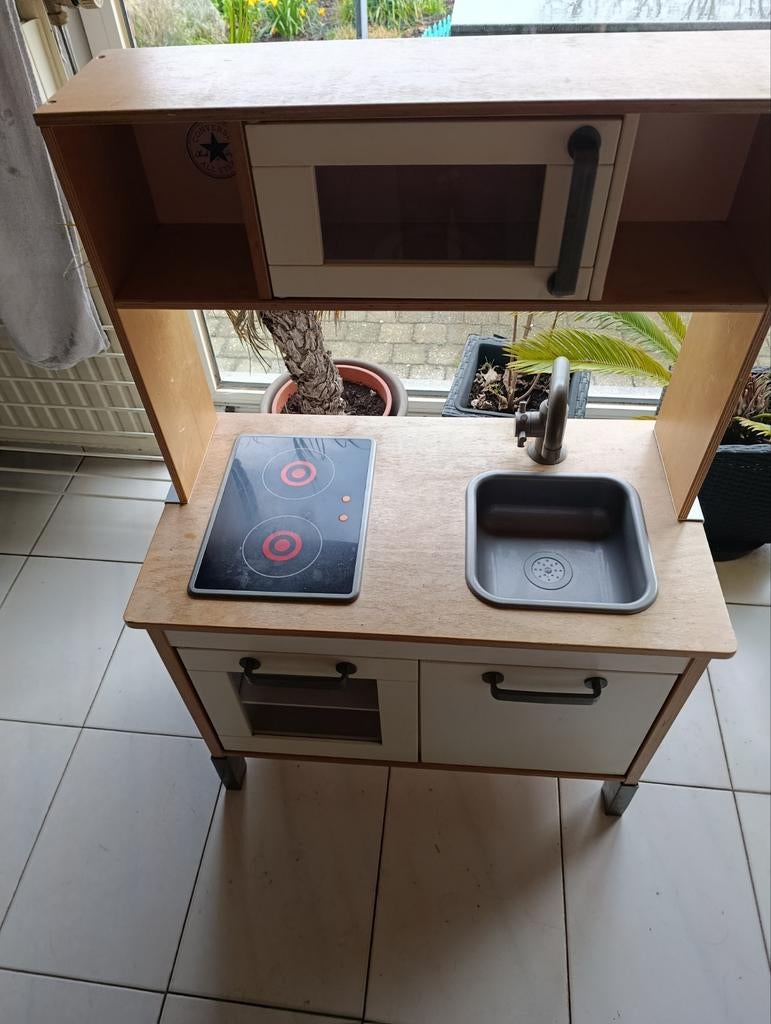 Speelgoed keuken, Enlèvement