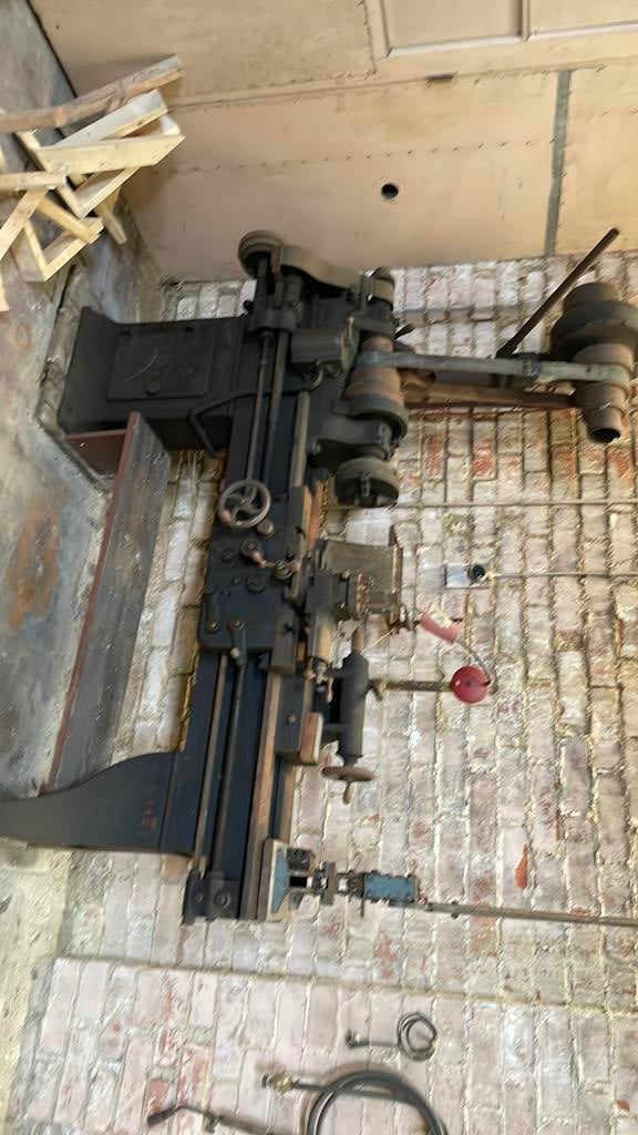 Antieke smeedijzeren industriële draaibank, Ophalen, Gebruikt, Metaaldraaibank