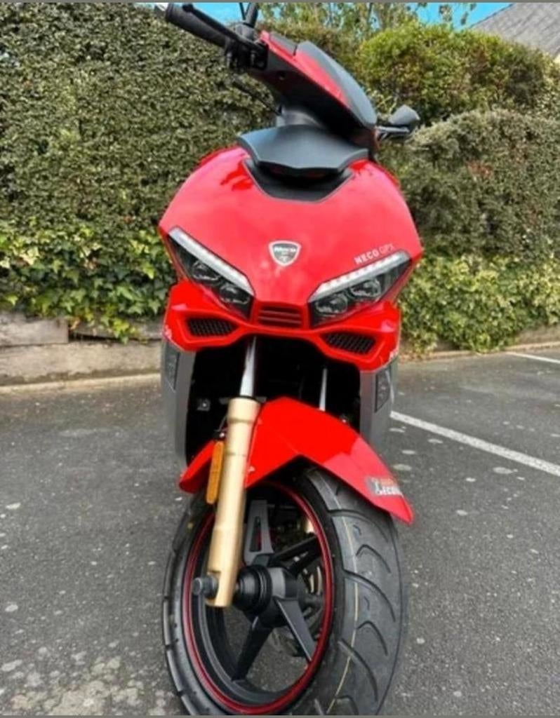 Scooter Neco GPX 49cc classe B, 2022, full LED, 45km/h, Ophalen, Benzine, 50 cc, Klasse B (45 km/u)