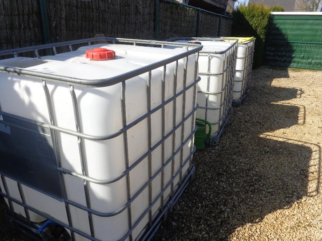 Water tonnen 1000 l, Tuin en Terras, Regentonnen, 150 liter of meer, Ophalen, Zo goed als nieuw, Kunststof