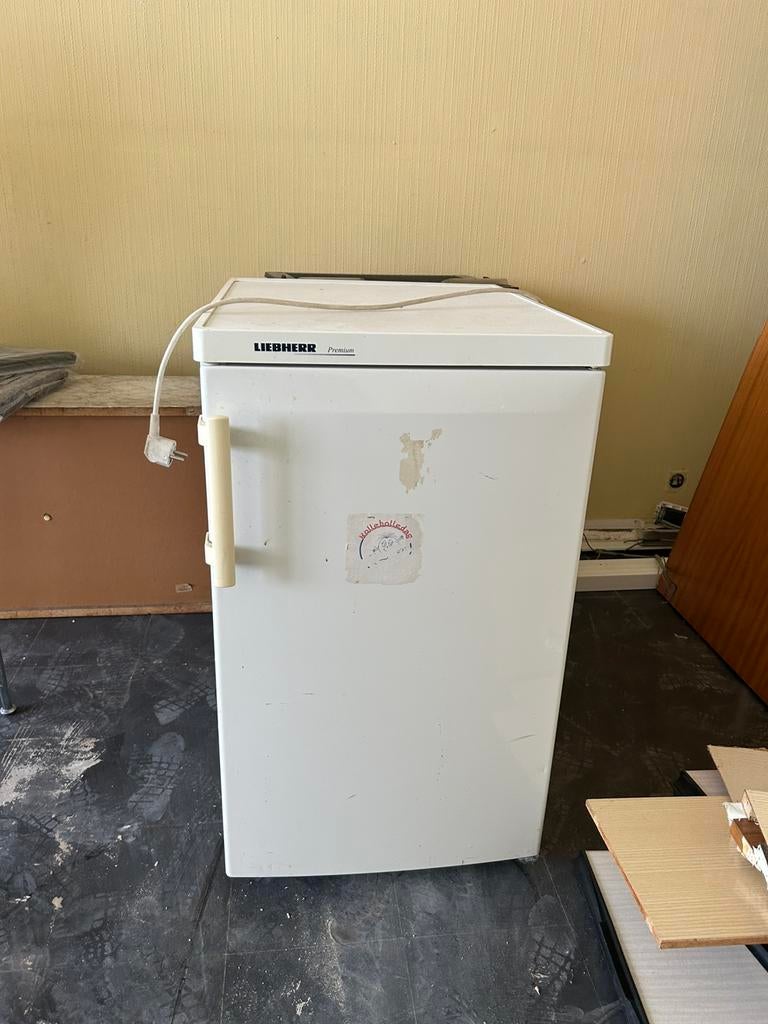 Petit congélateur avec congélateur, Electroménager, Enlèvement, Utilisé, Autoportant, Congélateur