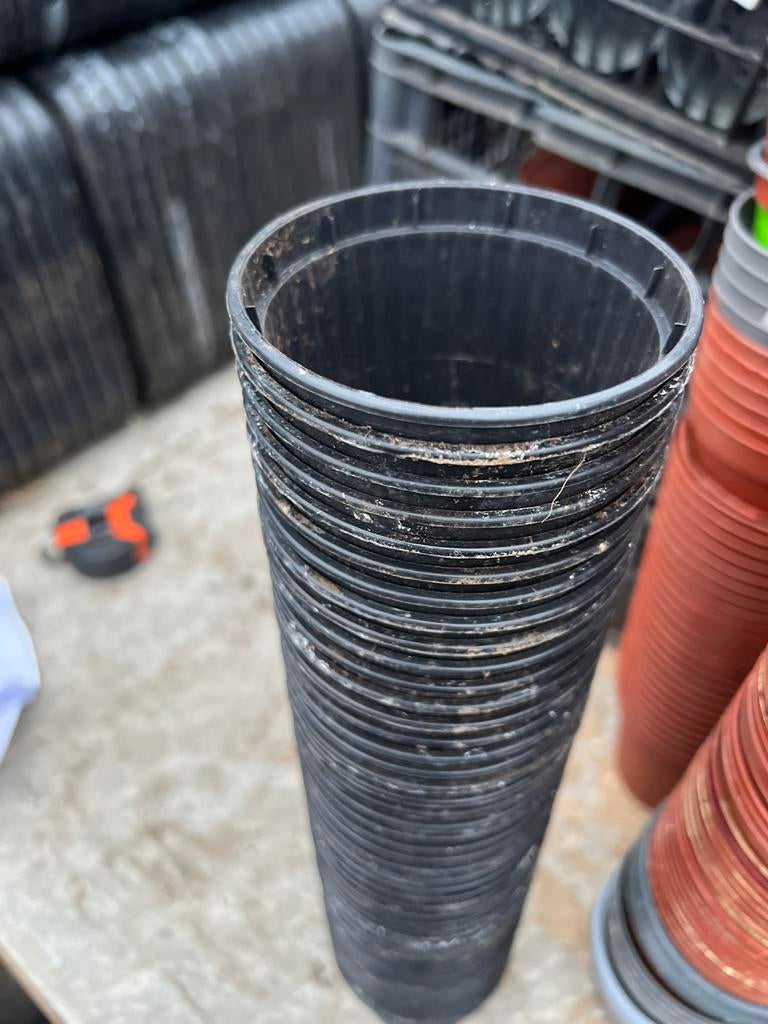 kweekpotten bloempotten 8,5 x 7 cm, Tuin en Terras, Bloempotten, Kunststof, Rond, Ophalen of Verzenden, Zo goed als nieuw