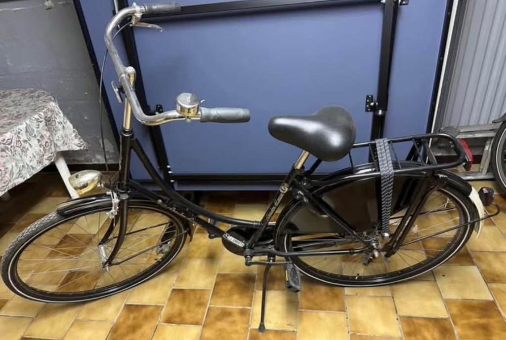 Omafiets, Fietsen en Brommers, Ophalen, Zo goed als nieuw