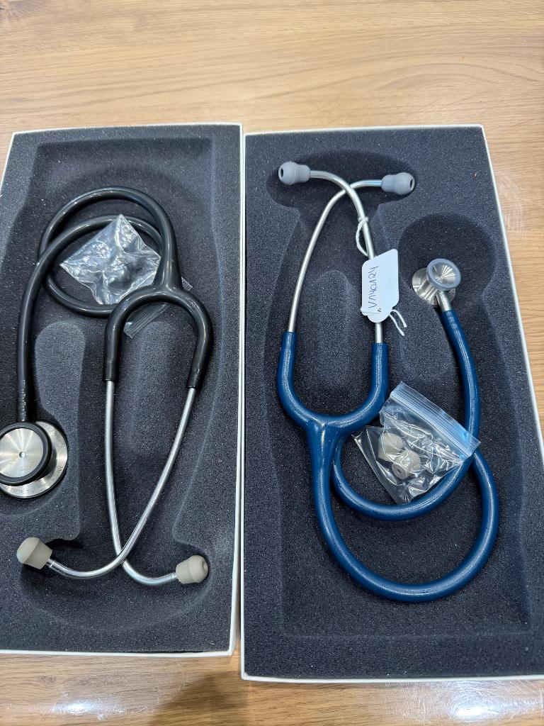 Stéthoscopes Littmann Classic || + Pédiatrique, Articles professionnels, Articles professionnels Autre, Enlèvement ou Envoi