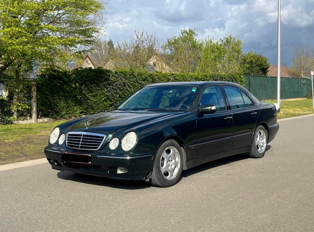 Mercedes E200 bj 2001 km 245.000km manuel avantgard, Autos, Particulier, Achat