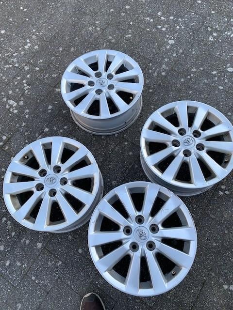 velgen Toyota, Auto-onderdelen, Banden en Velgen, Ophalen, Velg(en)