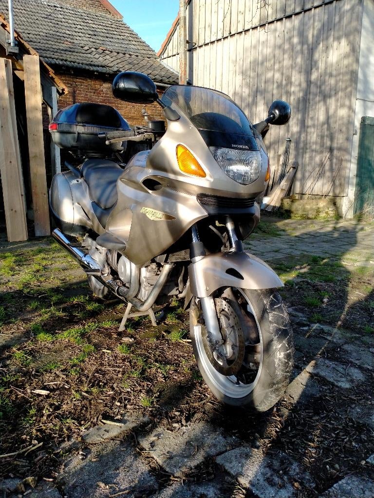 Honda Deauville, Motoren, Motoren | Honda, Particulier, Toermotor, meer dan 35 kW, 2 cilinders, Cardan-aandrijving, Handgeschakeld