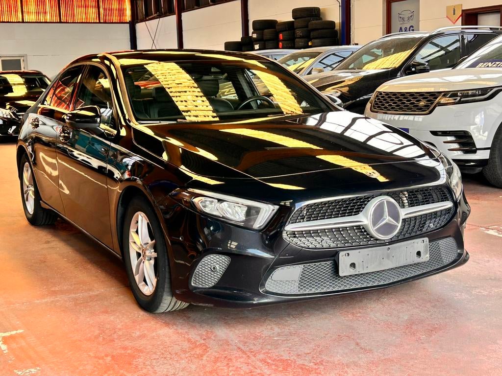 Mercedes A180d Automatic 2019 12 maanden gegarandeerd, Auto's, Mercedes-Benz, 4 deurs, Achterwielaandrijving, Euro 6, 4 cilinders