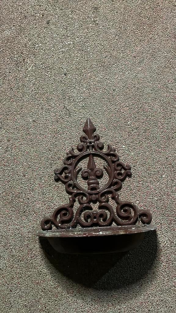 Gietijzeren wand bakje, zeepbakje weiwater bakje?, Tuin en Terras, Tuinwanddecoratie, Ophalen of Verzenden, Zo goed als nieuw