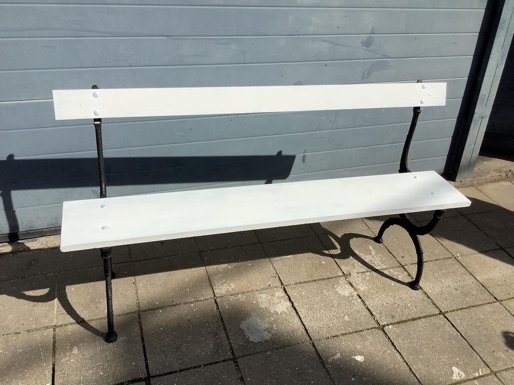 Tuinbank van gietijzer en hout, Tuin en Terras, Tuinbanken, Ophalen, Zo goed als nieuw, Hout