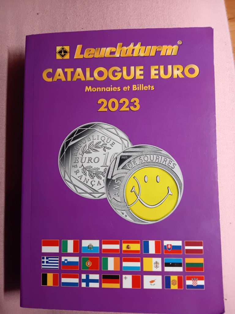 Euromunten en -bankbiljetten catalogus 2023, Postzegels en Munten, Munten en Bankbiljetten | Toebehoren, Ophalen of Verzenden