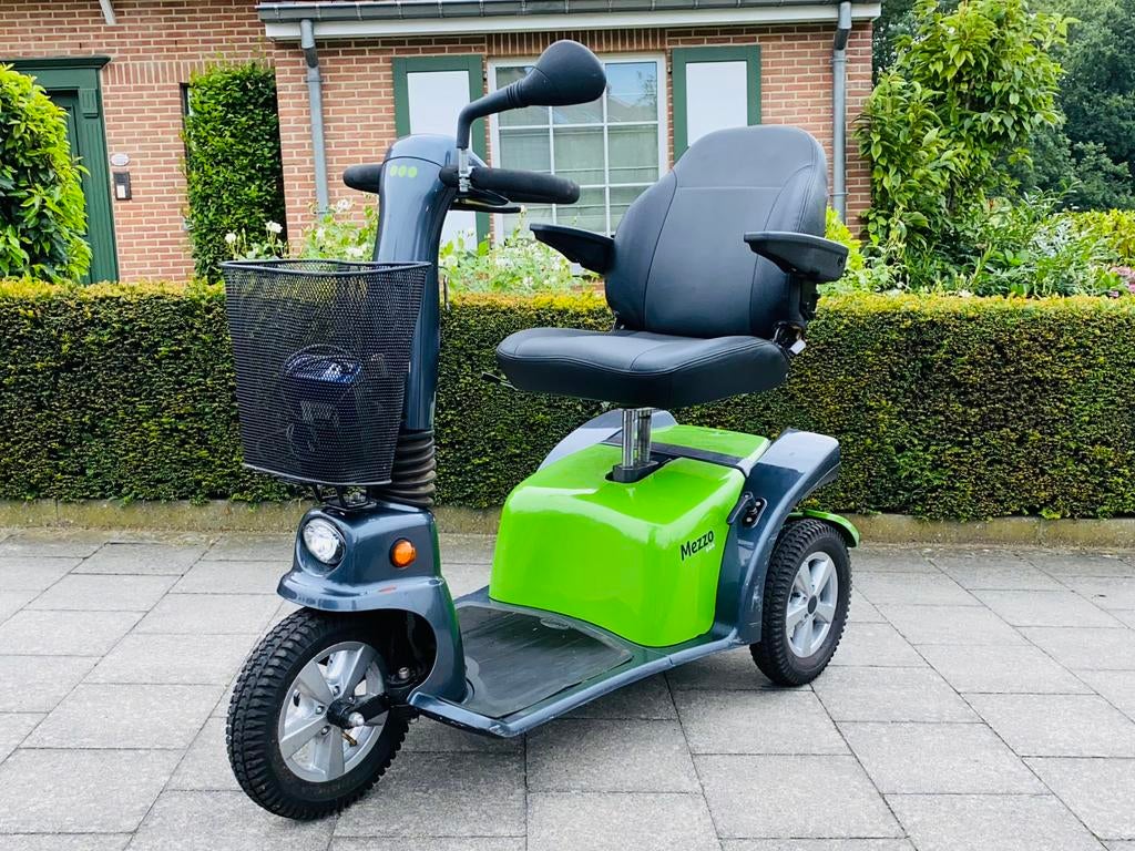 Nieuwstaat Mezzo 4 Life & Mobility Scootmobiel - scooter Pmr, Diversen, Ophalen of Verzenden, Inklapbaar, Zo goed als nieuw, Elektrische rolstoel