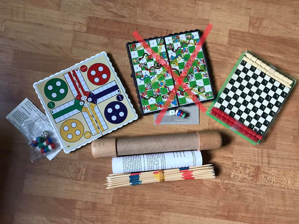 5 jeux de voyage :mikado, dames, chevaux, domino, pêche, Trois ou quatre joueurs, Comme neuf, Jeu de voyage