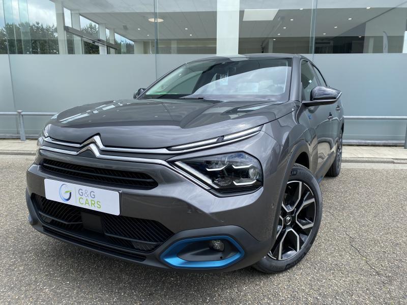 Citroen e-C4 SHINE, Zwart, 136 pk, Parkeersensor, E-C4