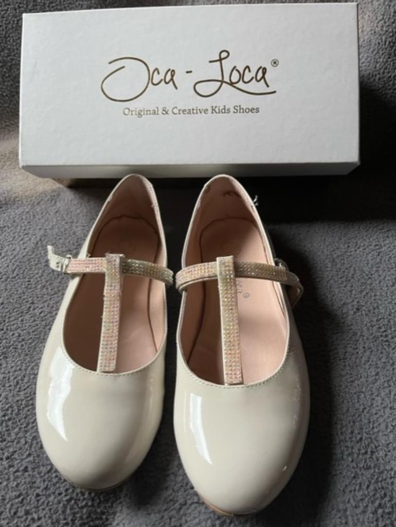 Eerste communie schoentjes, maat 31. parelmoer wit gelakte, Enlèvement ou Envoi, Comme neuf, Fille