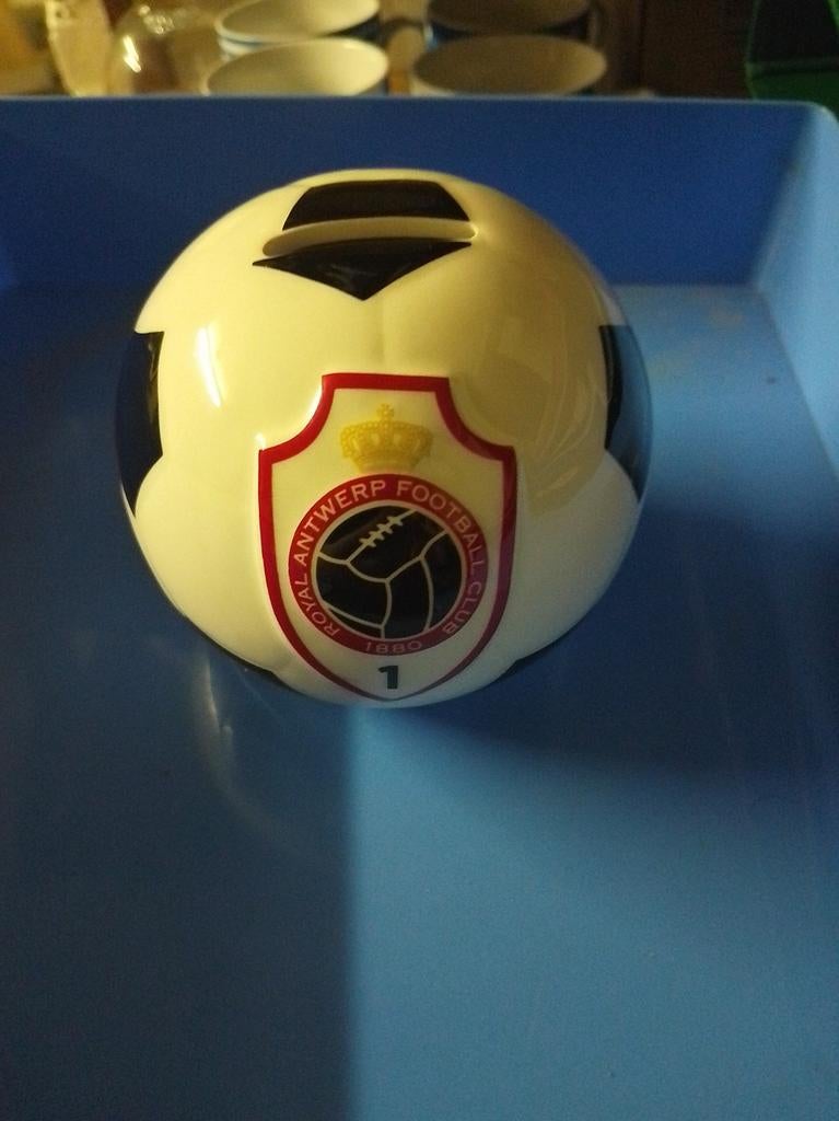 Voetbal spaarpotje royal antwerp, Verzamelen, Sportartikelen en Voetbal, Ophalen, Zo goed als nieuw, Overige typen