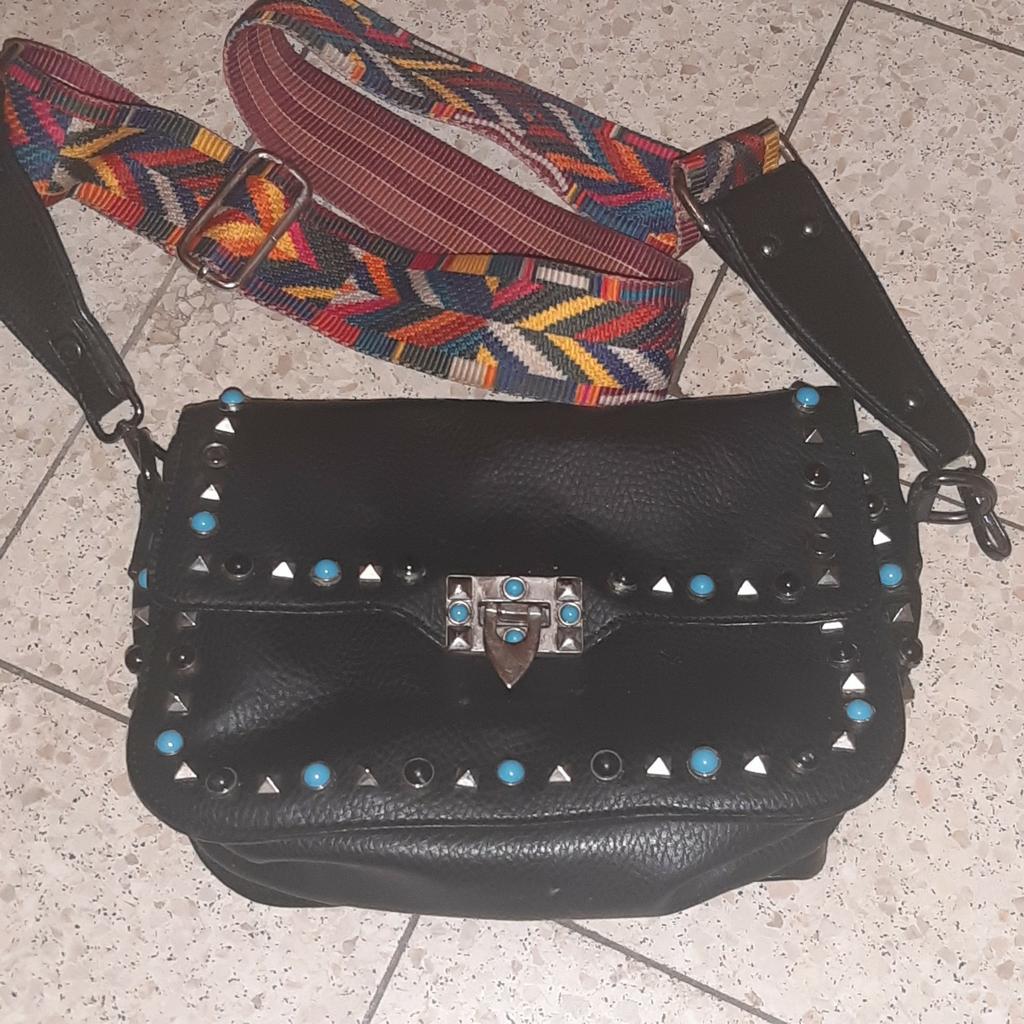 Très bon sac Valentino Garavani, Bijoux, Sacs & Beauté, Enlèvement, Comme neuf