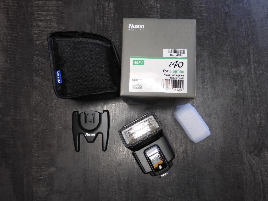 Flash NISSIN i40 pour FUJIFILM, Audio, Tv en Foto, Foto | Flitsers, Ophalen of Verzenden, Zo goed als nieuw, Overige merken, Kantelbaar