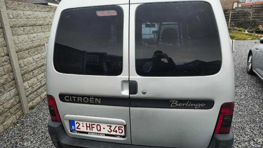 Citroen berlingo 2003 BENZINE met trekhaak EXPORT!, Voorwielaandrijving, Stof, Handgeschakeld, Grijs