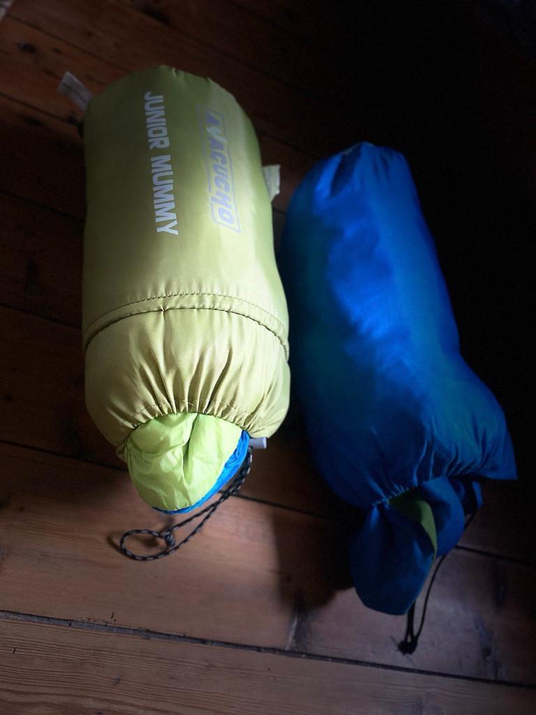 Slaapzakken junior  6 - 13 jaar., Caravanes & Camping, Sacs de couchage, Enlèvement, Utilisé