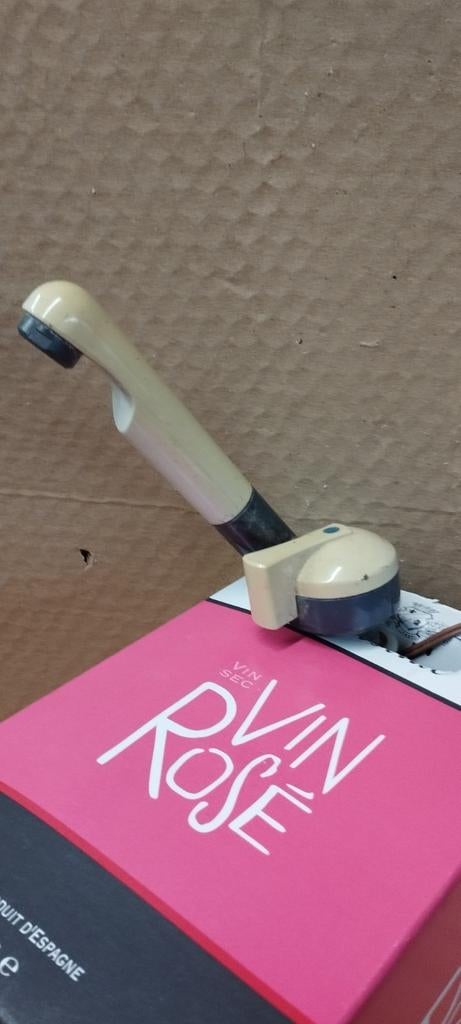 Robinets, Enlèvement, Comme neuf