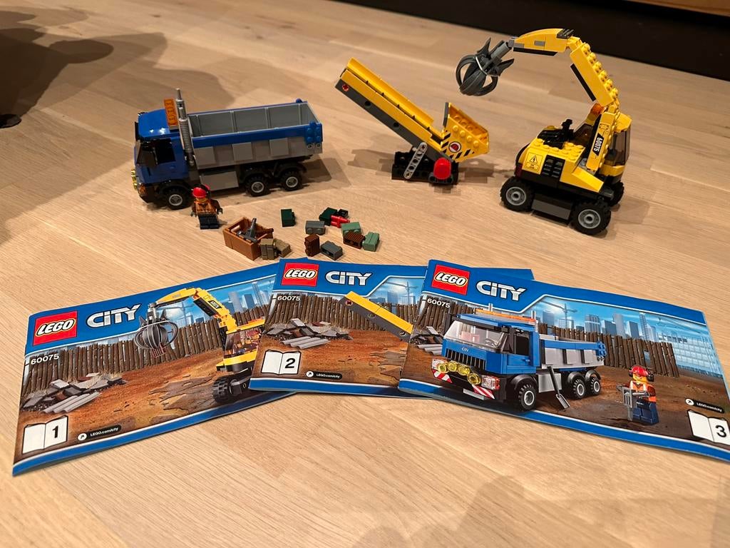 LEGO CITY 60075 - GRAAFMACHINE EN TRUCK, Ophalen, Zo goed als nieuw, Lego