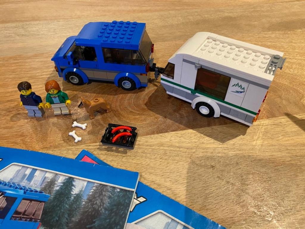 LEGO City Busje & Caravan - 60117, Enfants & Bébés, Jouets | Duplo & Lego, Comme neuf, Lego, Ensemble complet, Enlèvement ou Envoi
