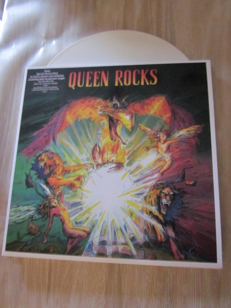 QUEEN - ROCKS (Color vinyl), Ophalen of Verzenden, Zo goed als nieuw, 12 inch, Progressive