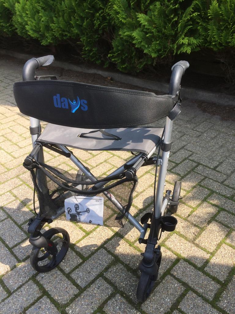 Nieiwe rollators, Ophalen, Lichtgewicht, Zo goed als nieuw