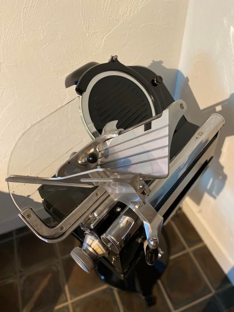 TOPPER - antieke snijmachine zwart elektrisch, Antiek en Kunst, Antiek | Keukengerei, Ophalen