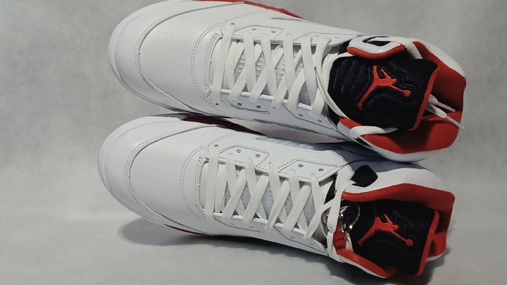 Jordan 5 Retro - Nieuw- Maat 46 -- #43#, Neuf, Enlèvement ou Envoi, Autres couleurs, Air Jordan