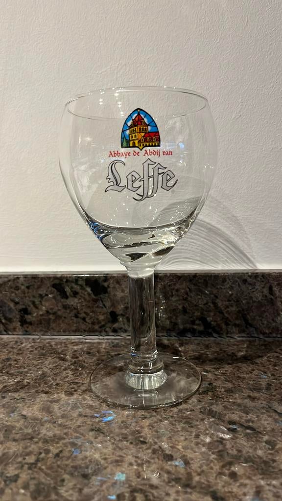 Verre à bière Leffe 33cl, Collections, Verres & Petits Verres, Enlèvement ou Envoi, Comme neuf, Verre à bière