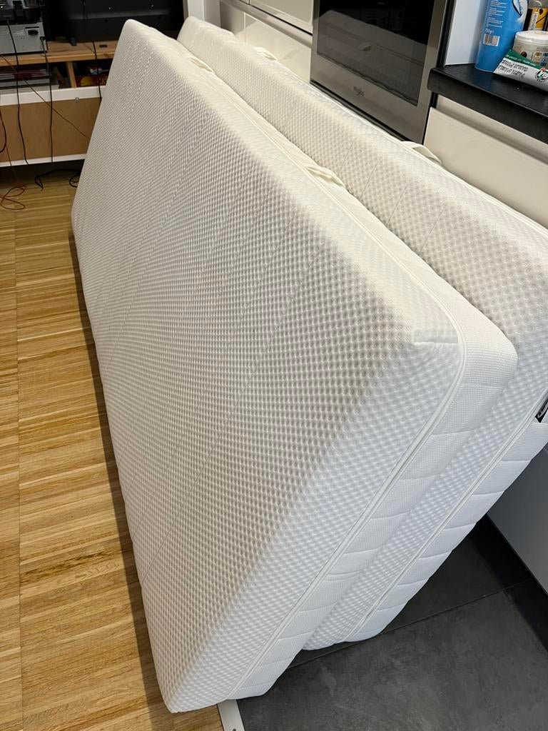 Deux Matelas 80x200 Akrehamn blanc ferme, Enlèvement, Comme neuf, Matelas
