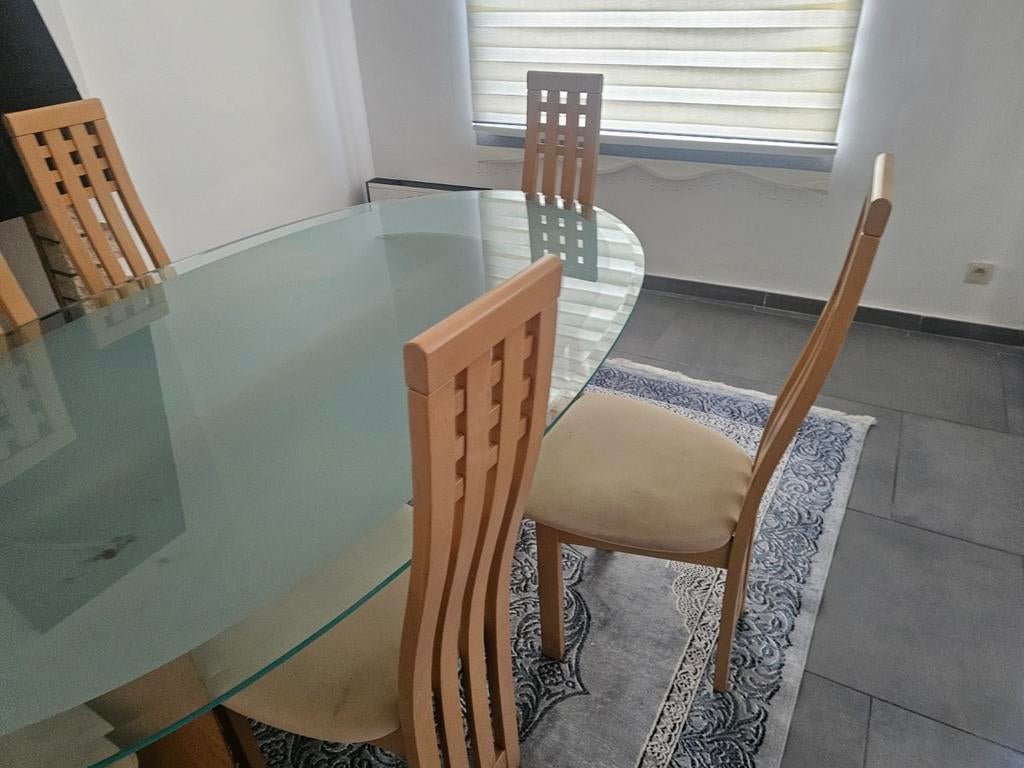 table à vendre avec 6 chaises a donner, Maison & Meubles, Enlèvement ou Envoi
