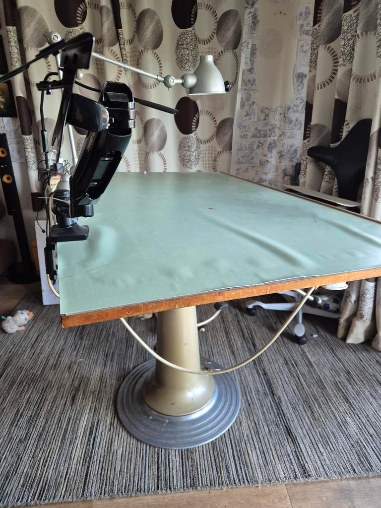 Table à dessin très bonne état, Antiquités & Art, Enlèvement