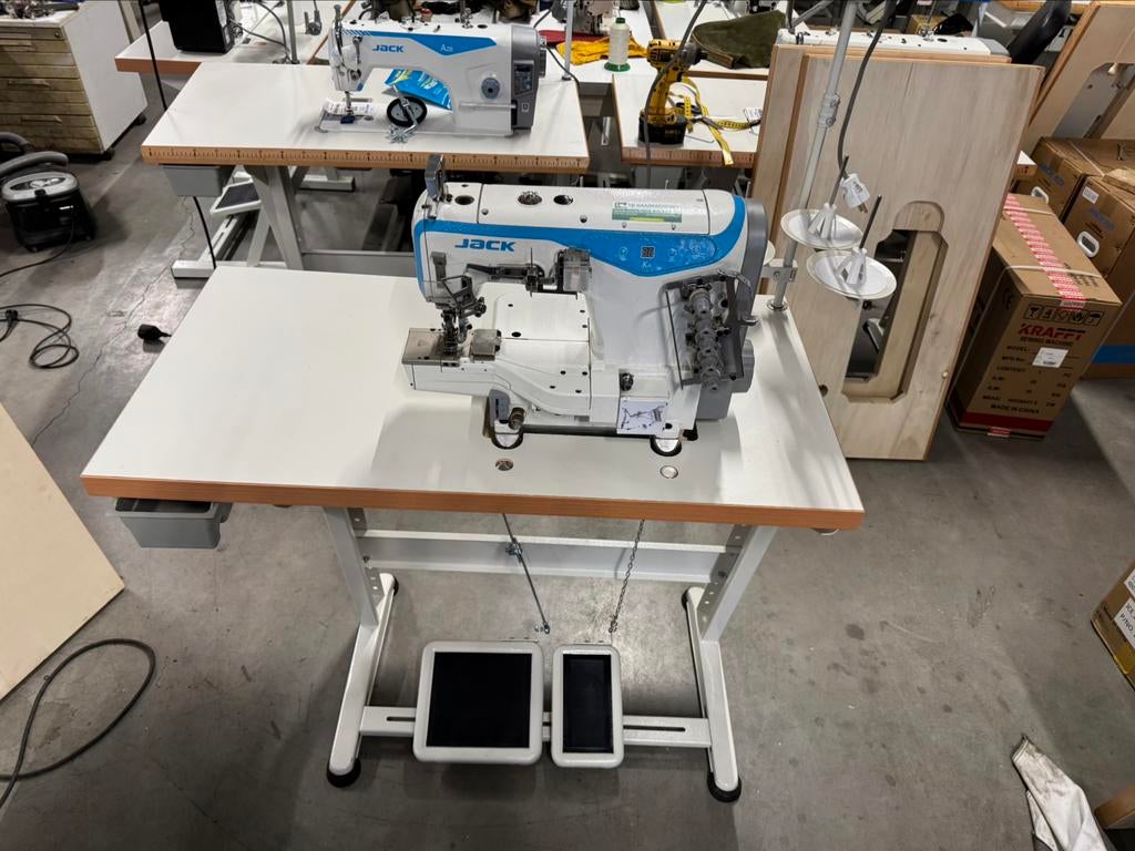 Industriele naaimachine coverlock onderdek bovendek machine, Autres marques, Enlèvement ou Envoi, Machine à coudre, Industrie