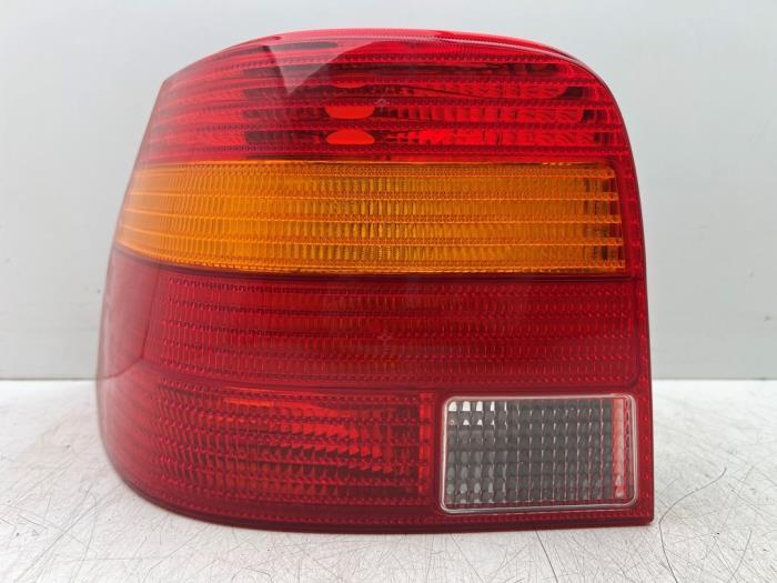 Feu arrière gauche d'un Volkswagen Golf, Autos : Pièces & Accessoires, Éclairage, Volkswagen, -, 3 mois de garantie, Utilisé