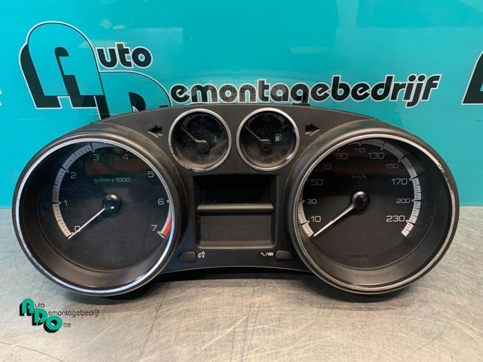 Instrumentenpaneel van een Peugeot 308 (308 08-), Gebruikt, -, -, Ophalen of Verzenden