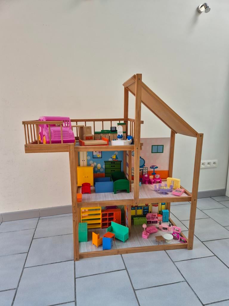Leuk poppenhuis met veel meubeltjes, Ophalen, Poppenhuis