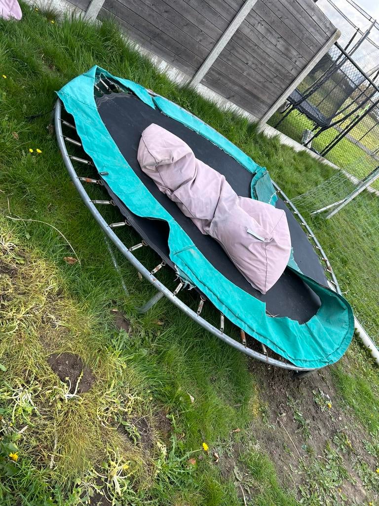 Trampoline oud ijzer, Ophalen, Gebruikt