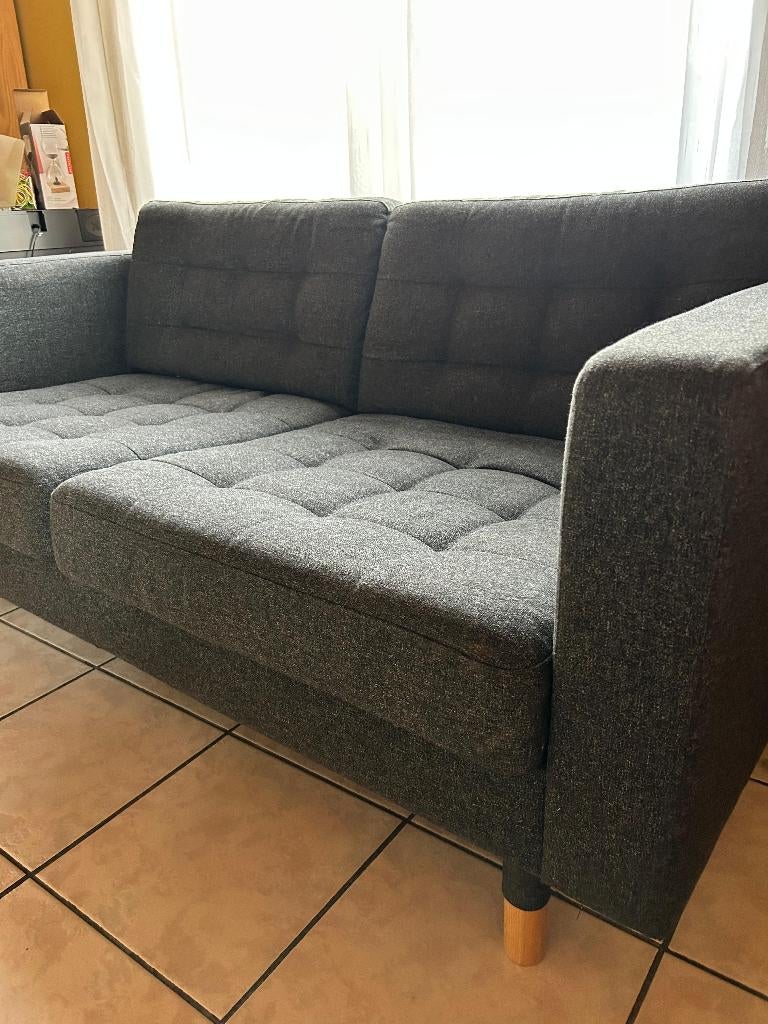 Magnifique canapé 2 places, état impeccable !, Maison & Meubles, Canapés | Salons, Deux personnes, Tissus, Neuf, 75 à 100 cm